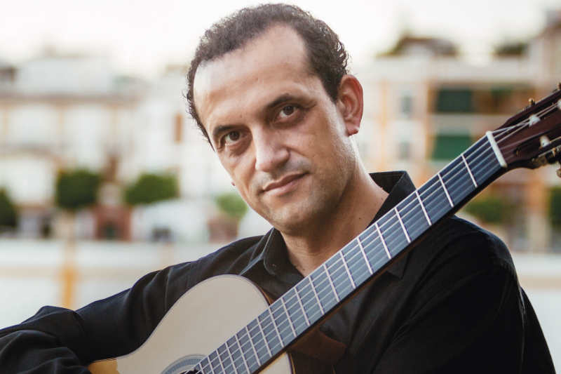 enrique-min